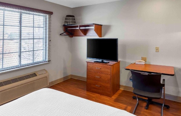 Extended Stay America Select Suites - Wichita - North image 27